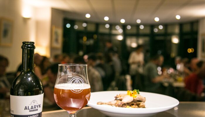 IMG_9623 Bière Alaryk artisanale bio, ambrée.
